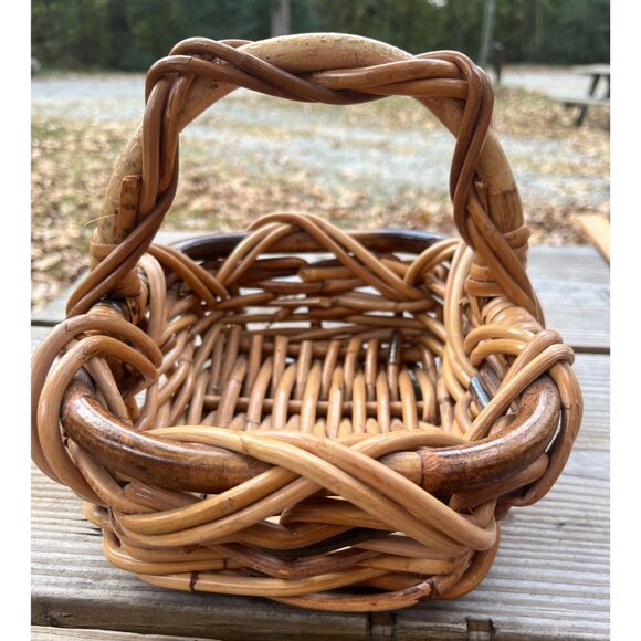 Vintage Woven Rattan Basket With Handle Rectangle Cottage Rustic - Picture 5 of 16